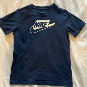 Nike tee